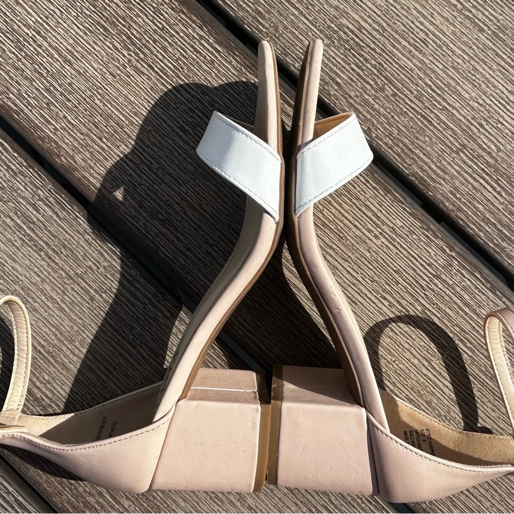 Lulus Harper Beige Block Heel Sandals White Toe Strap Size 8 - Picture 9 of 14
